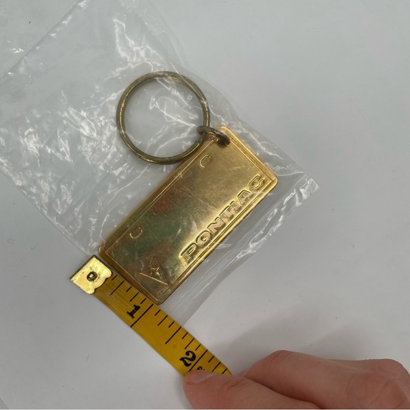 Vintage Brass Pontiac Keychain - Picture 5 of 5